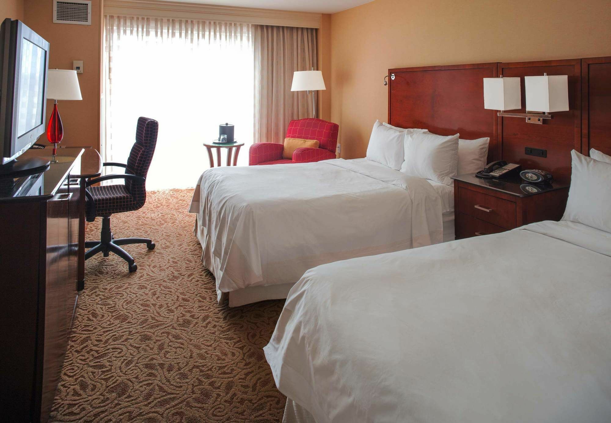 เดลต้า โฮเต็ล บาย แมริออท เชซาพีค - นอร์โฟล์ค Hotel ภายนอก รูปภาพ